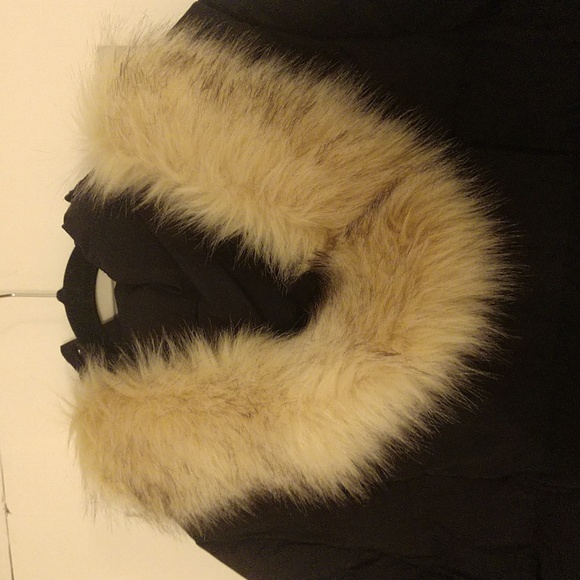 Pajar Canada Ventura long puffer with removable faux fur trim size Large - Picture 9 of 16